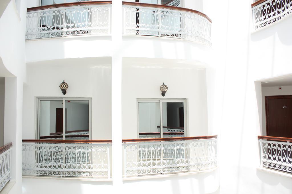 Hotel La Place Ел Джадида Екстериор снимка