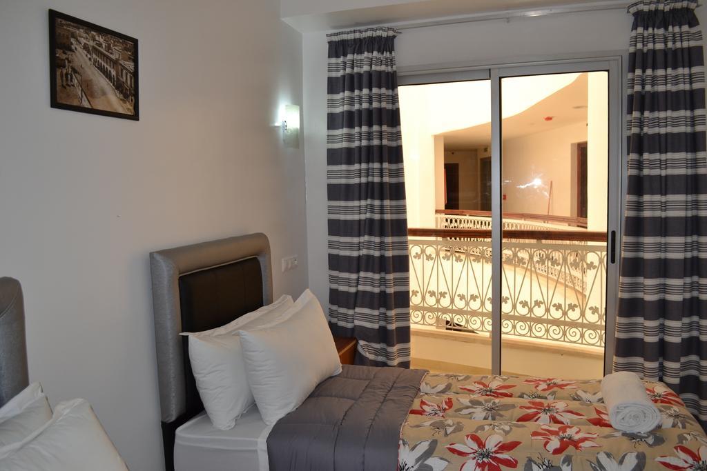 Hotel La Place Ел Джадида Стая снимка