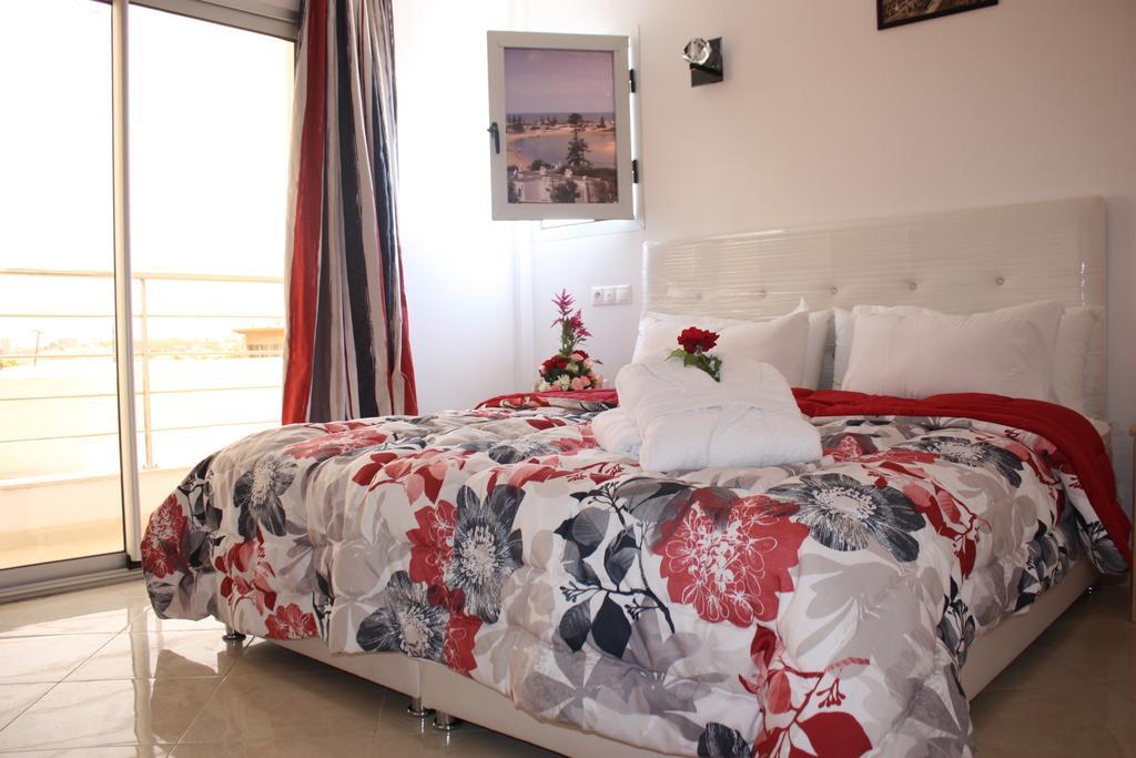 Hotel La Place Ел Джадида Екстериор снимка